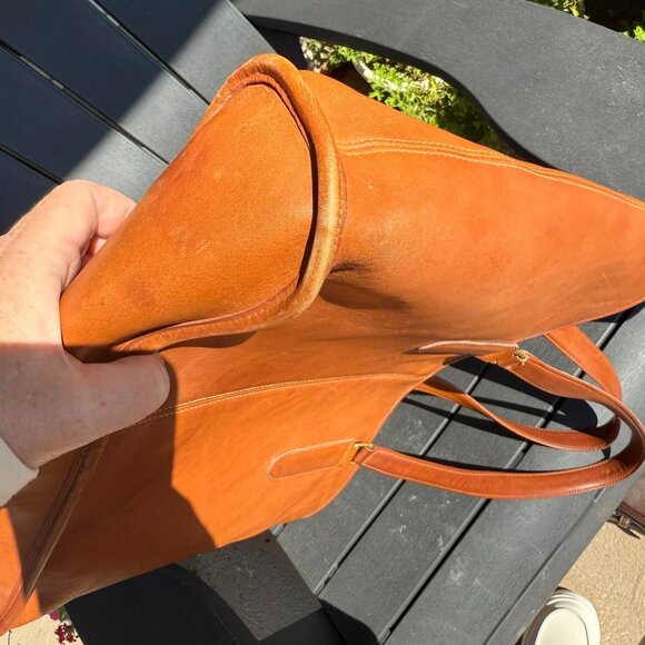 Vintage Coach Large Tote in British Tan - Picture 14 of 14